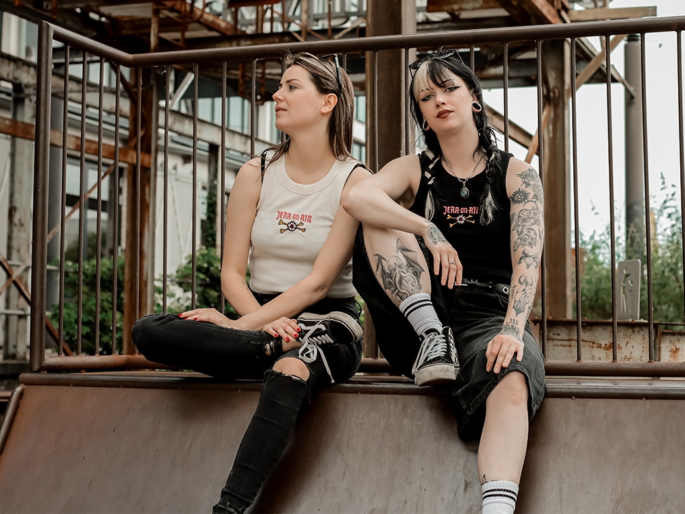 Rich Cropped Tank Ecru
