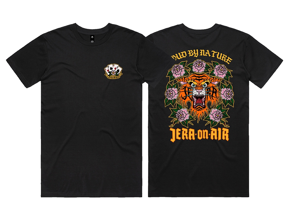 Loud by nature T-shirt Black
